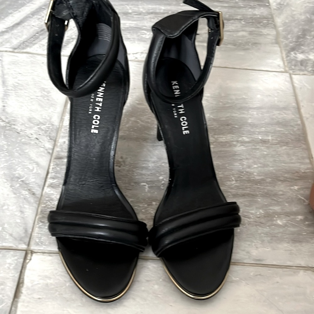 Kenneth Cole stunning sandals.  Heel size is 4 inches.